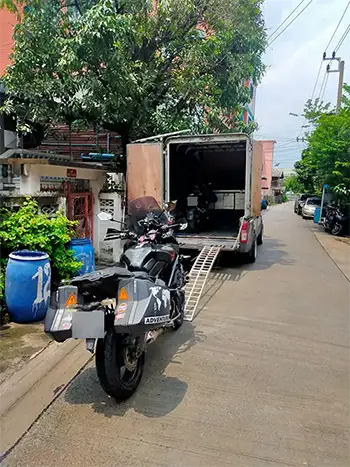 รถขนของรับจ้าง